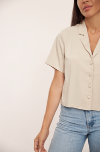 The Billie Cropped Shirt - Champagne