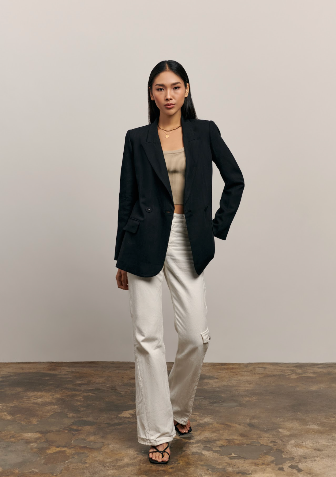 The Erin Linen Blazer - Black