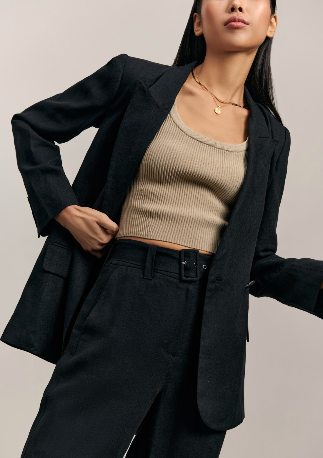 The Erin Linen Blazer - Black