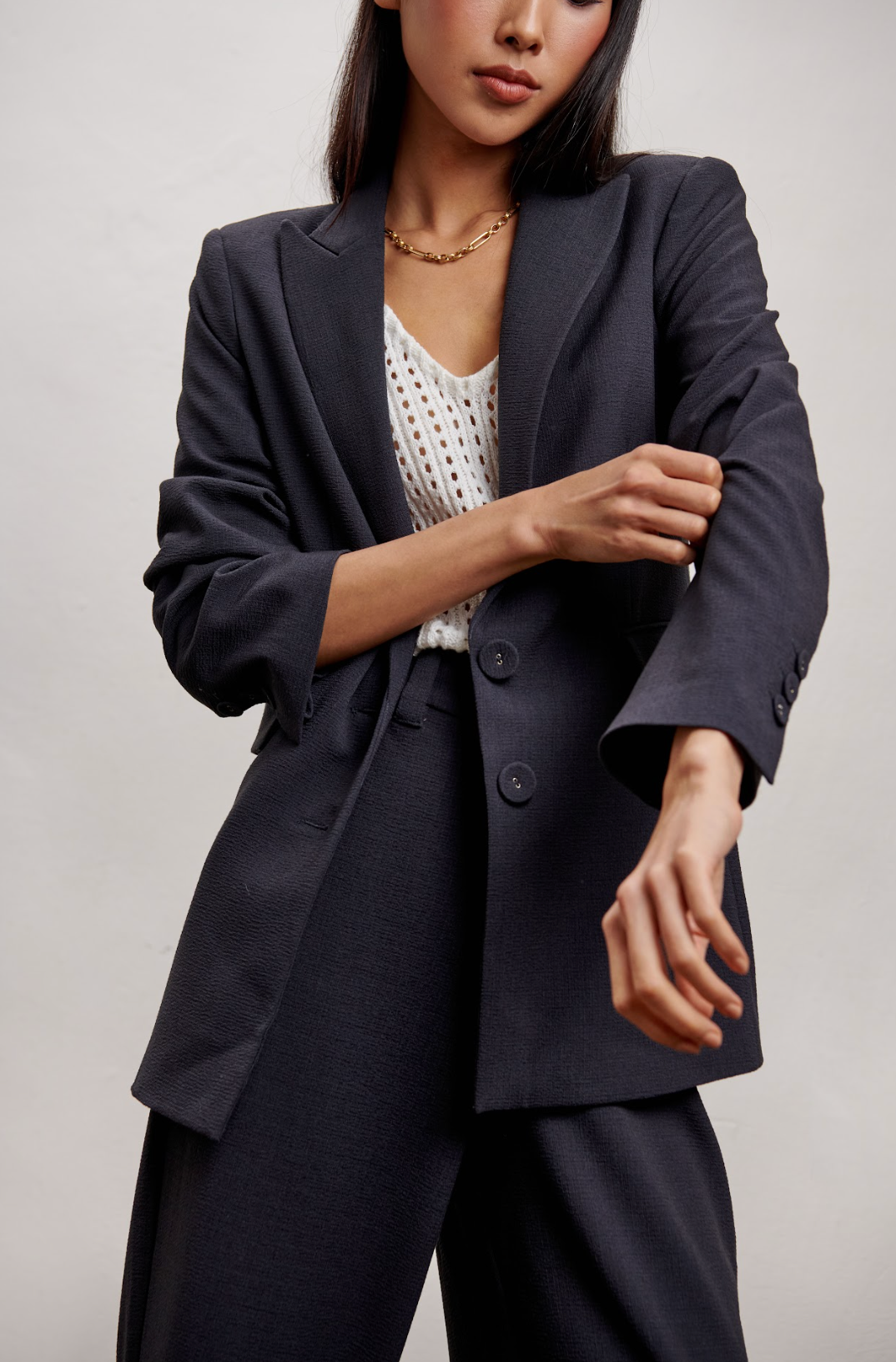 The Erin Linen Blazer - Black