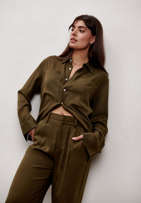 The Avery Button Down - Olive Green