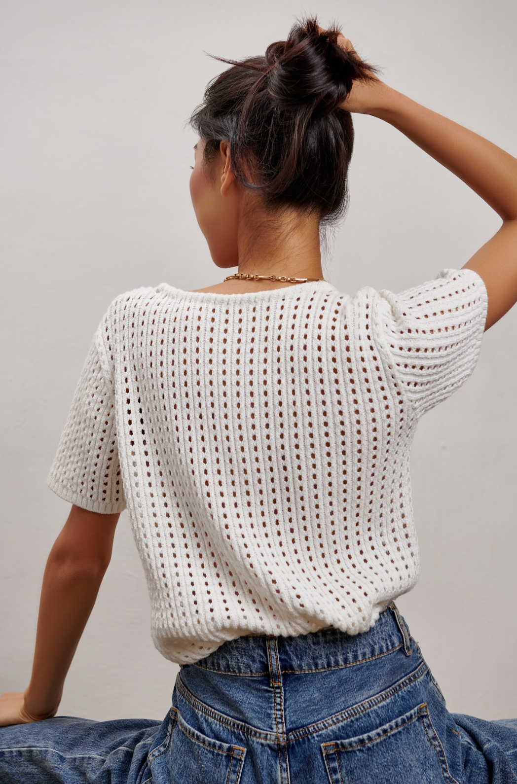 The Isabelle V-neck Knitted Tee - White