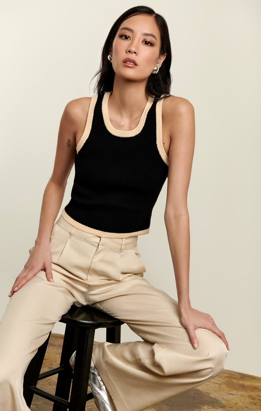 Izzy Contrast Tank Top - Black & Oatmeal